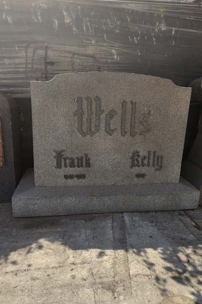 Wells Husband & Wife Gravestone