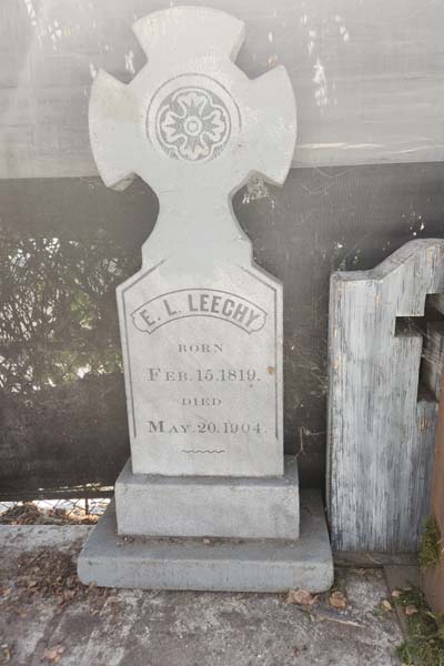 E.L. Leechy Gravestone