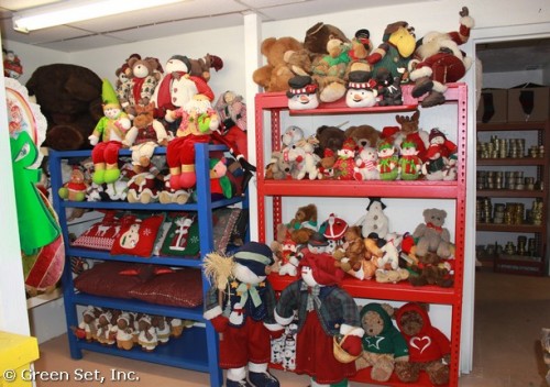 Decorations: Plush Toys