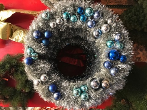 Wreaths: Tinsel 12