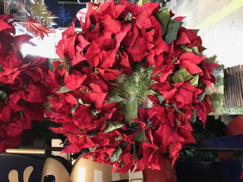 Wreath: Poinsettia 24