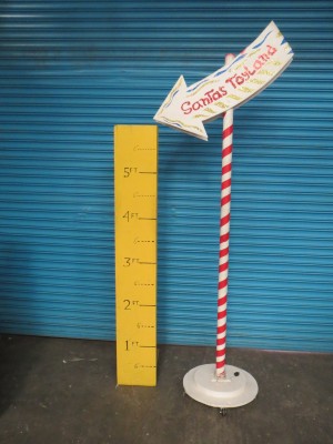 Sign: Santa's Toyland - SIDE A, Santa's Workshop -