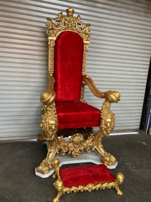 Throne: #20 Red, black or deep purple