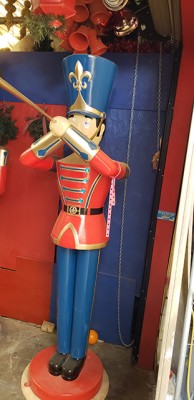 Soldier: 9ft Tall With trumpet