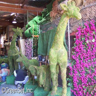 Topiary: Moss Animals