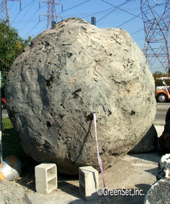 8ft. Boulder