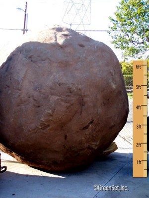 8ft. Boulder