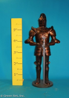 Suit of Armor Statue