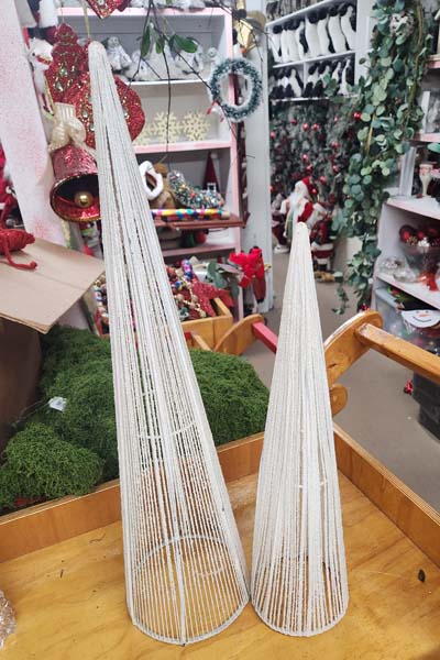 Glitter string tabletop cones 26, 20