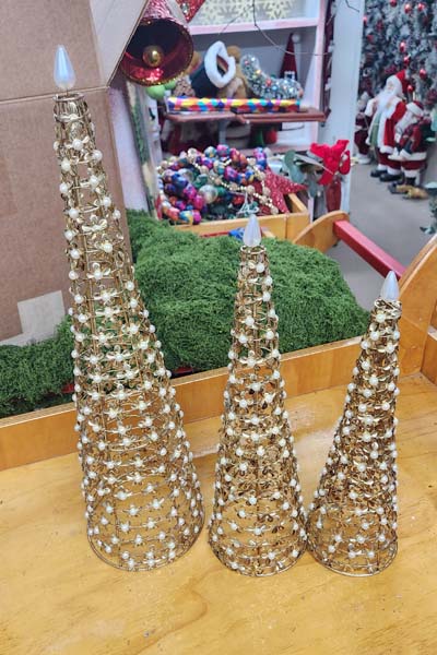 Gold flower with pearl tabletop cones 20, 15,  13