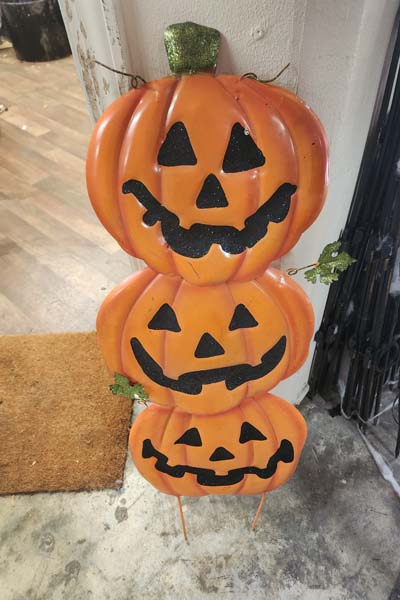 Pumpkin yard signs