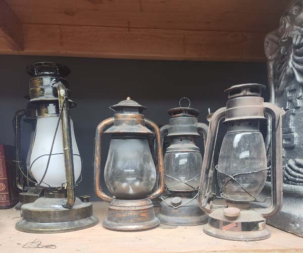 Kerosene style lanterns