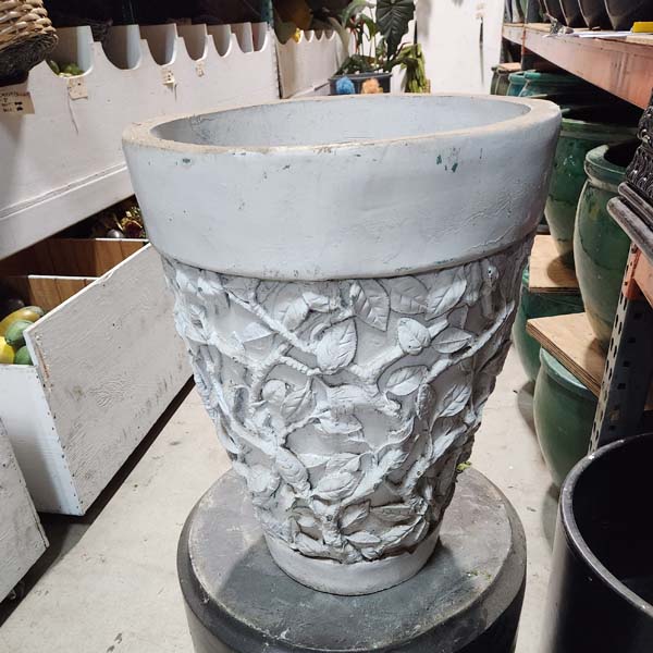 Round Leaf Pot 17